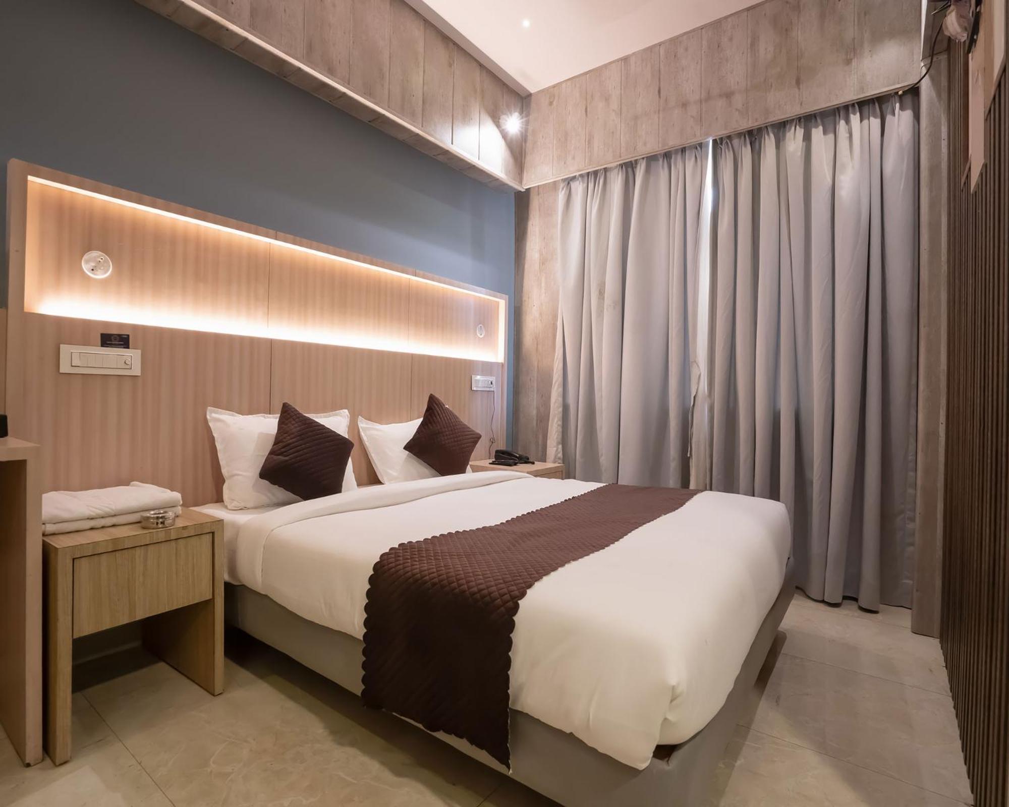 Hotel Grand Seasons- נאווי מומבאי מראה חיצוני תמונה